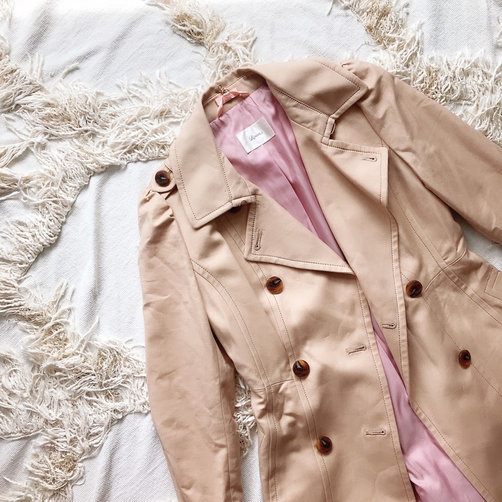 ROEM Beige Trench Coat with Lace 💕💕